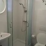 Cozy With Street View Διαμέρισμα *